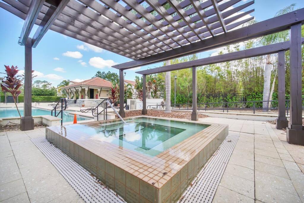 Stunning 4br Family Townhome 5 Min From World * Orlando
