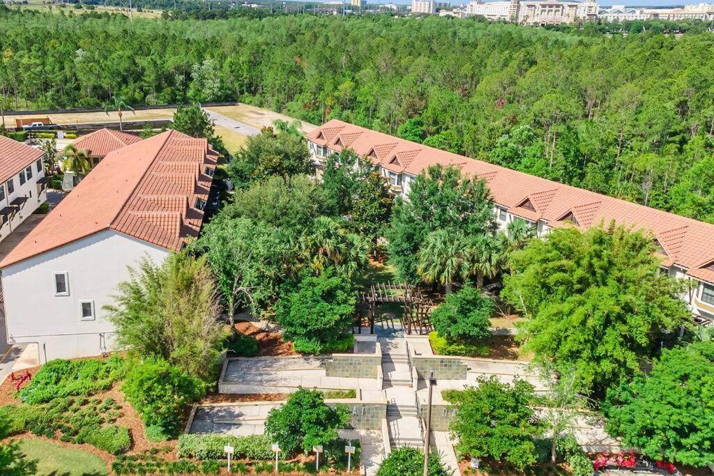 Holiday home Stunning 4br Family Townhome 5 Min From World *