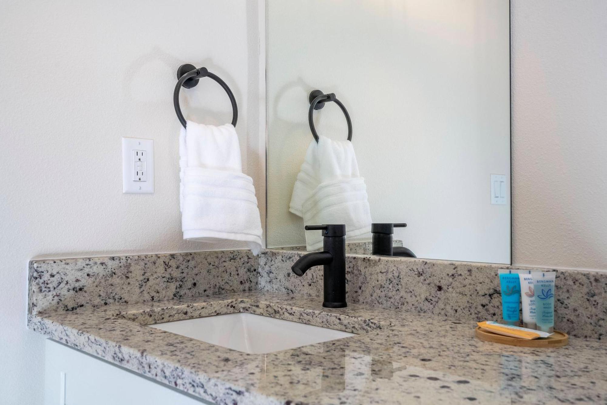 Holiday home Welcome To The Lion Nest. A Savanna-inspired Oasis Orlando