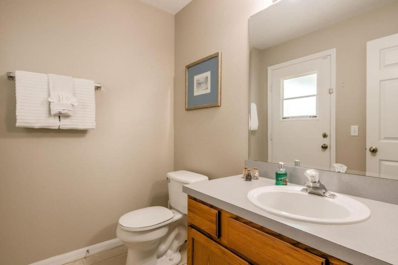 Family Friendly Private Pool Near *