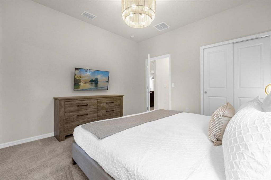Holiday home 7 Bedrooms- 5,5 Bathrooms- Windsor Cay 1261 Er