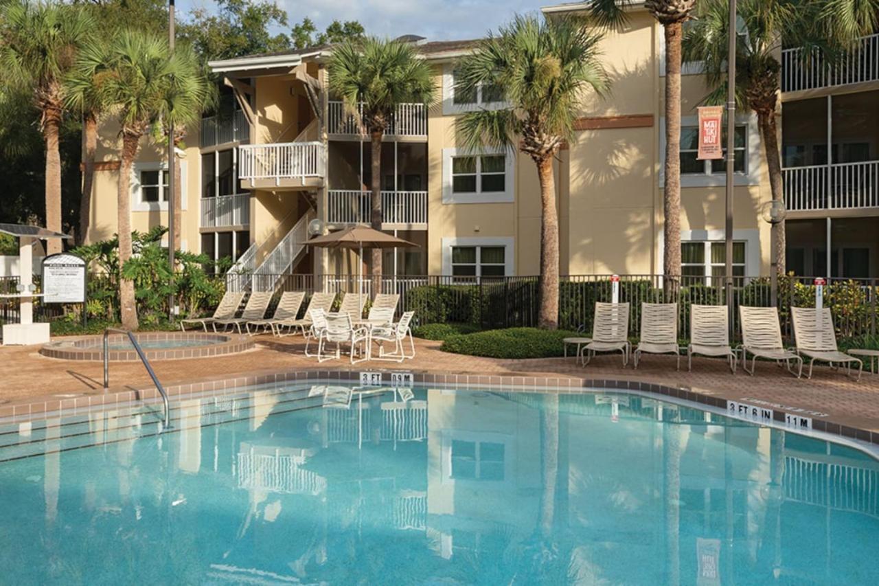 Have Fun In 2bd In A Setting With Close Access To Parks *