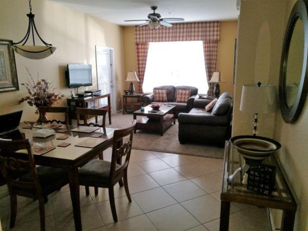 Apartment Pool View 3 Bedroom At Windsor Hills 'the Lido Deck'