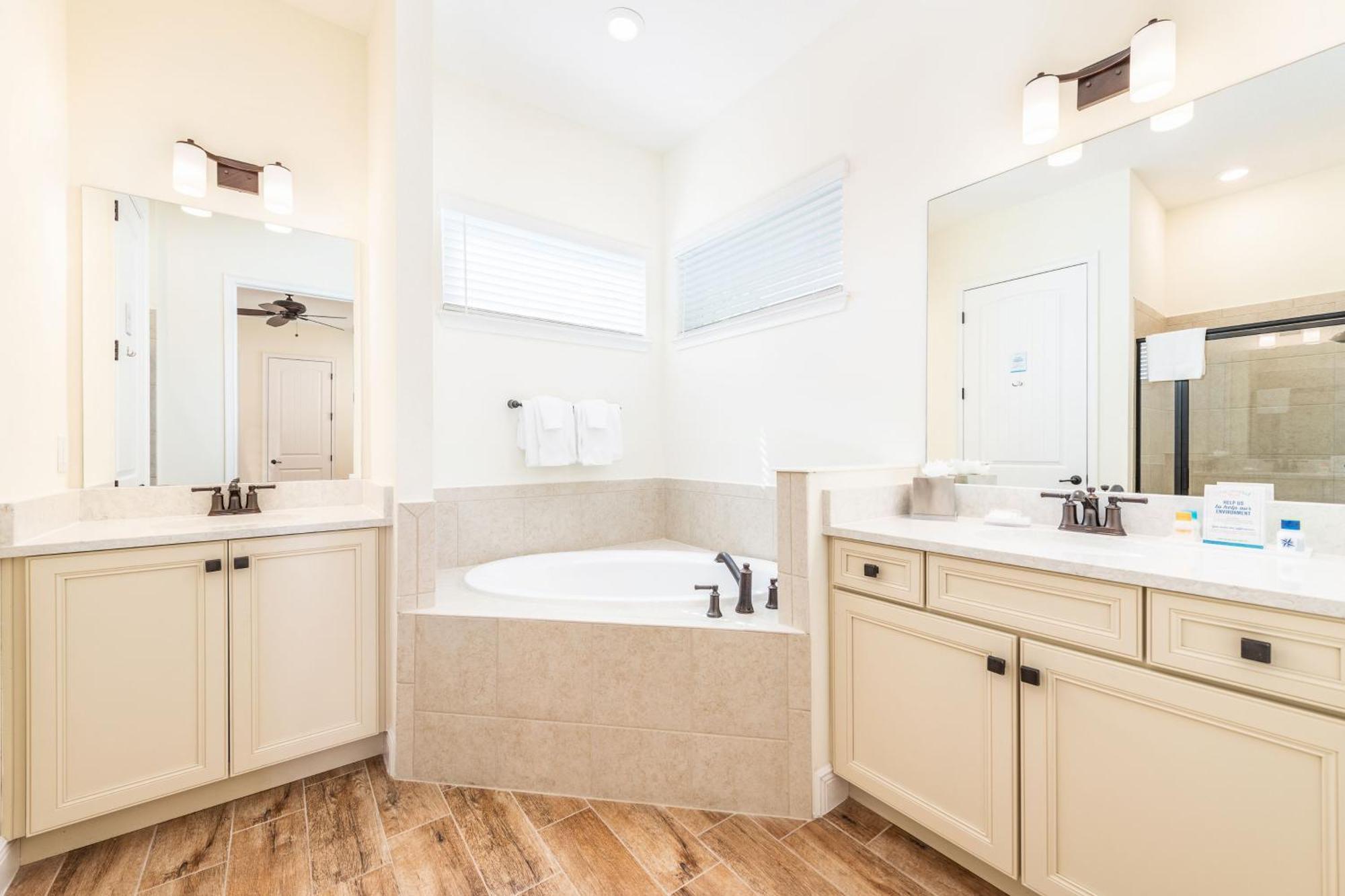 Coral Bliss Near With Margaritaville Access - 8004ls Holiday home Orlando