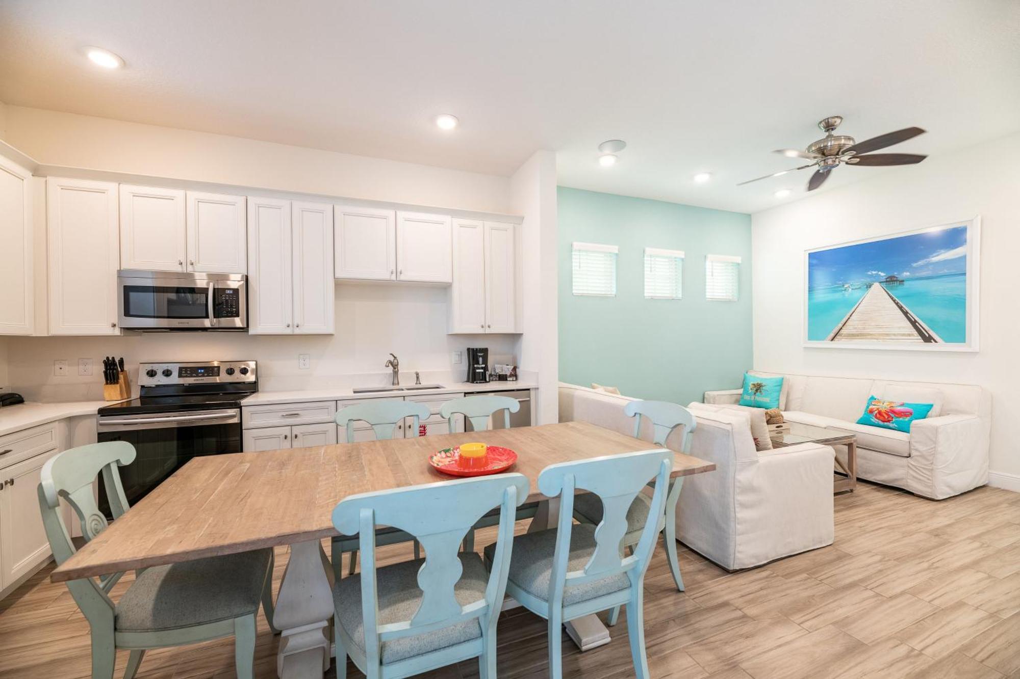 Vibrant With Hot Tub Near With Margaritaville Access - 8032dr Holiday home