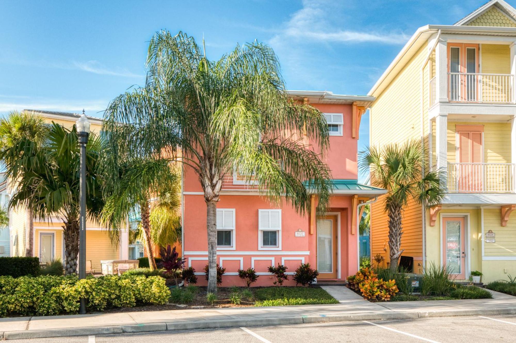 Vivid Near With Margaritaville Access - 8020ff