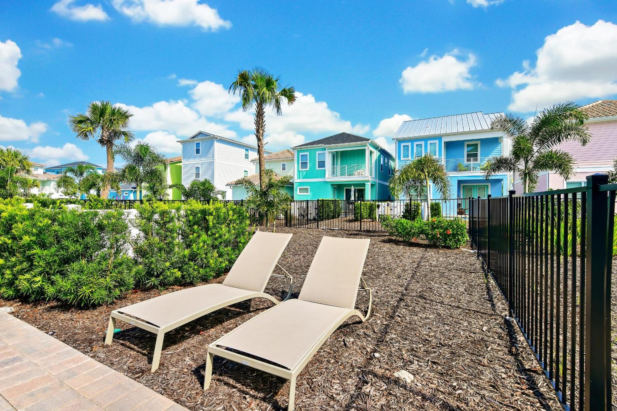 Holiday home Inviting With Private Pool Near With Margaritaville Access - 8022kd