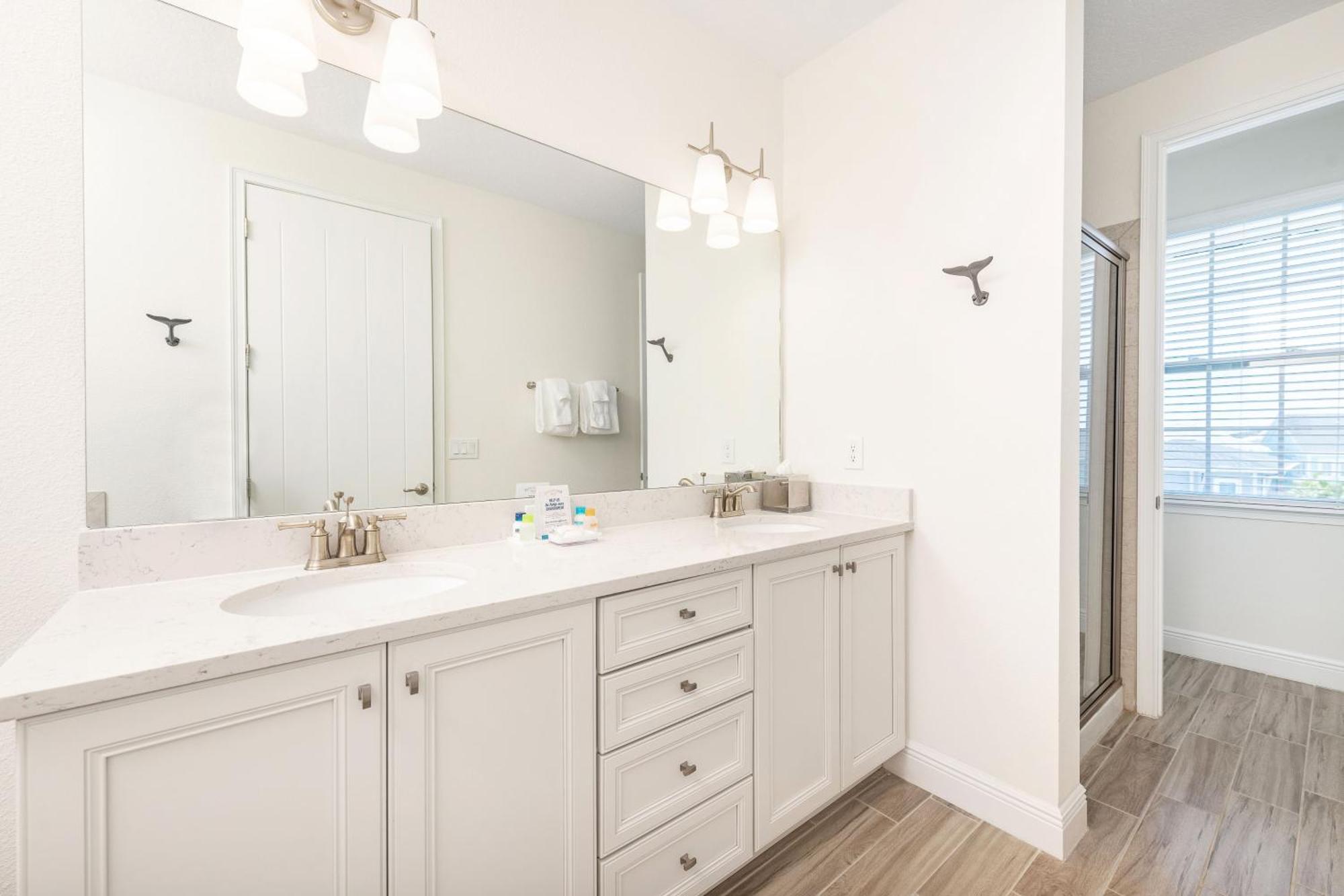 No Shoes Retreat! With Hot Tub Near With Margaritaville Access - 8085dr * Orlando