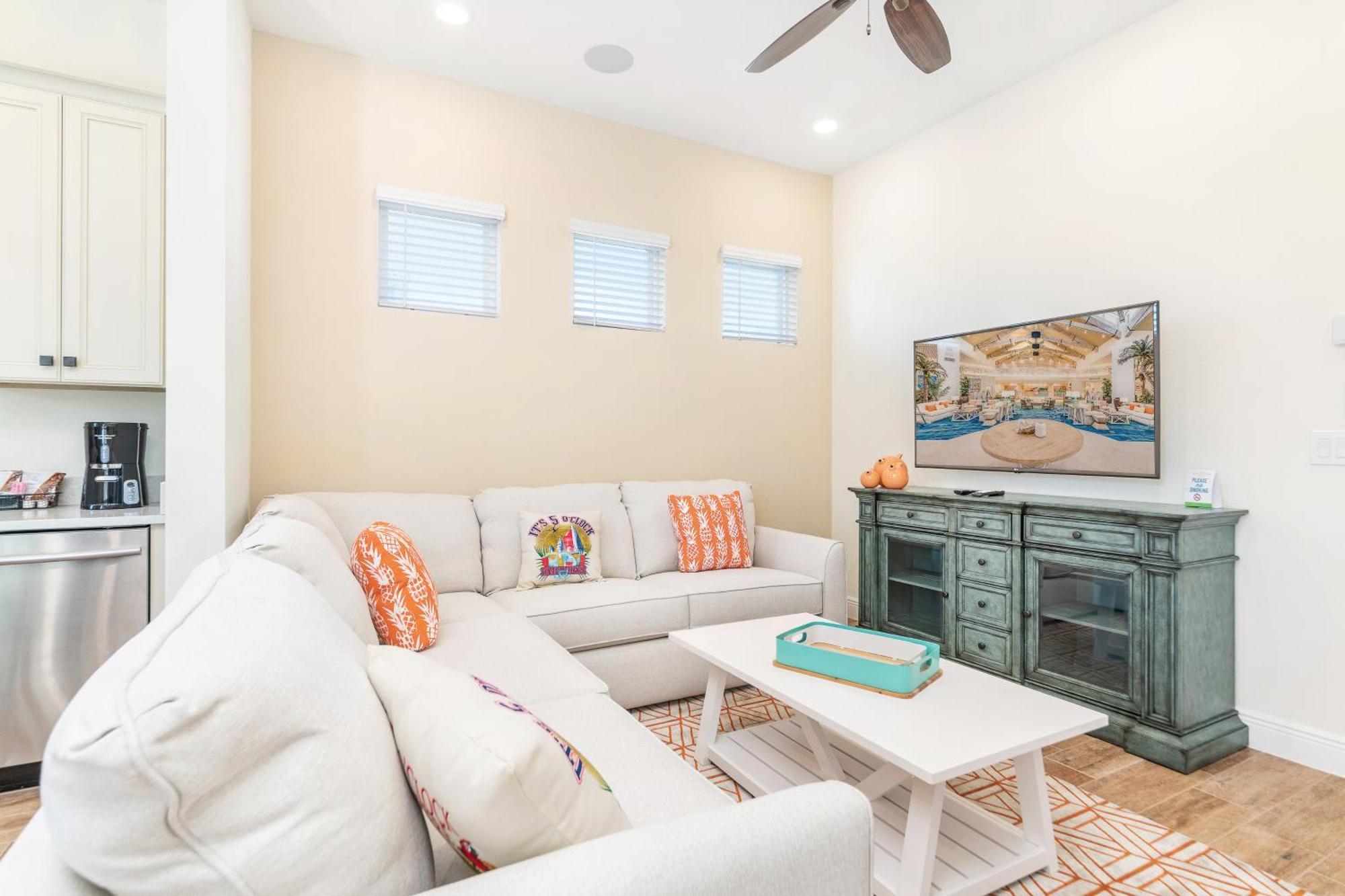 Sunset Near With Margaritaville Access - 8065ls Holiday home *
