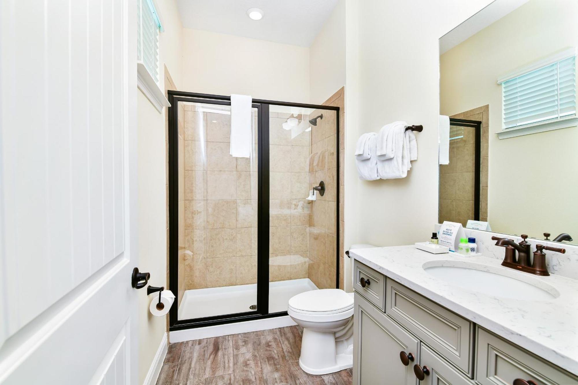 Beautiful With Hot Tub Near With Margaritaville Access - 8053ls Holiday home *