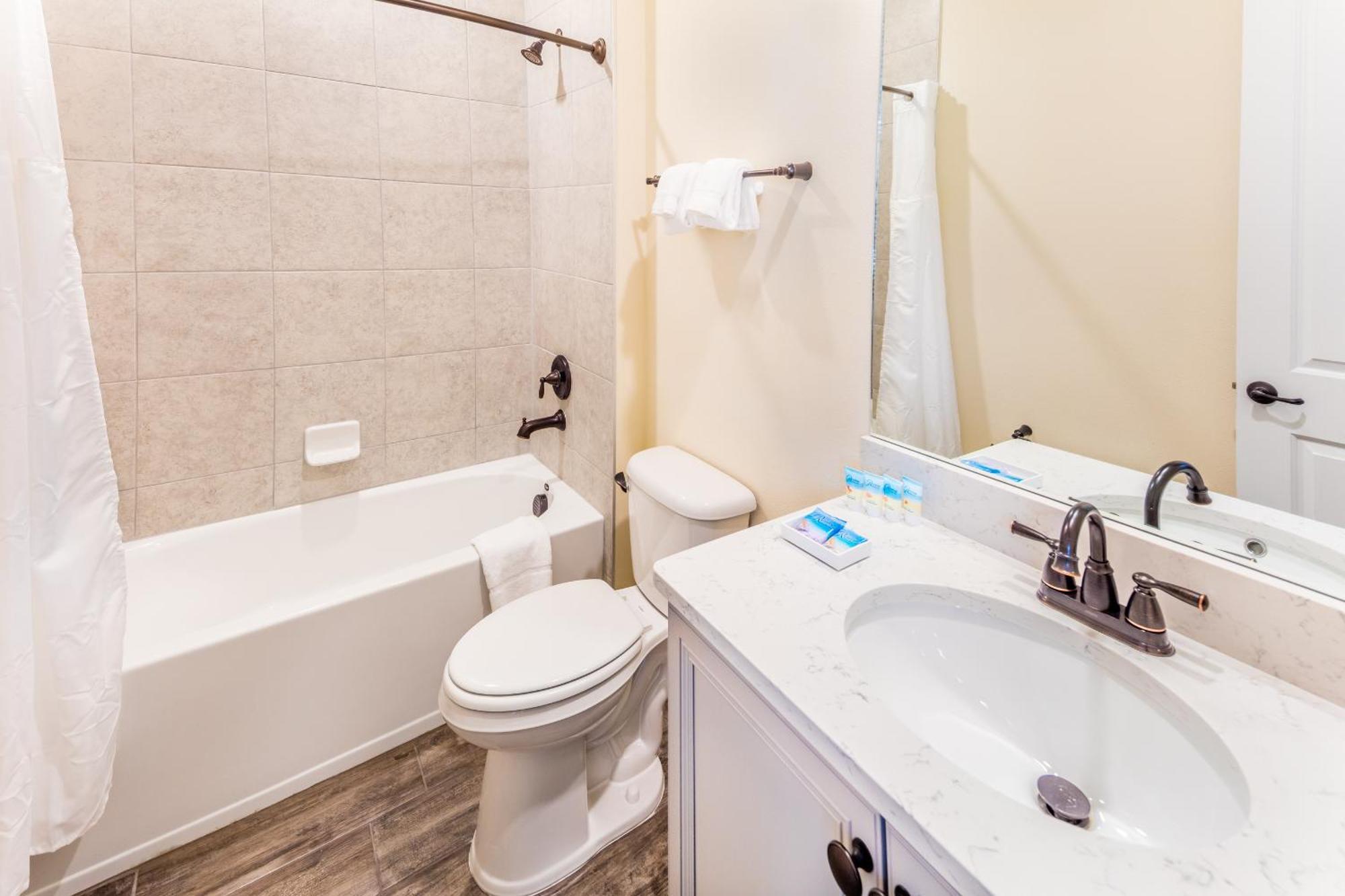 Breezy Near With Margaritaville Access - 8177su Villa