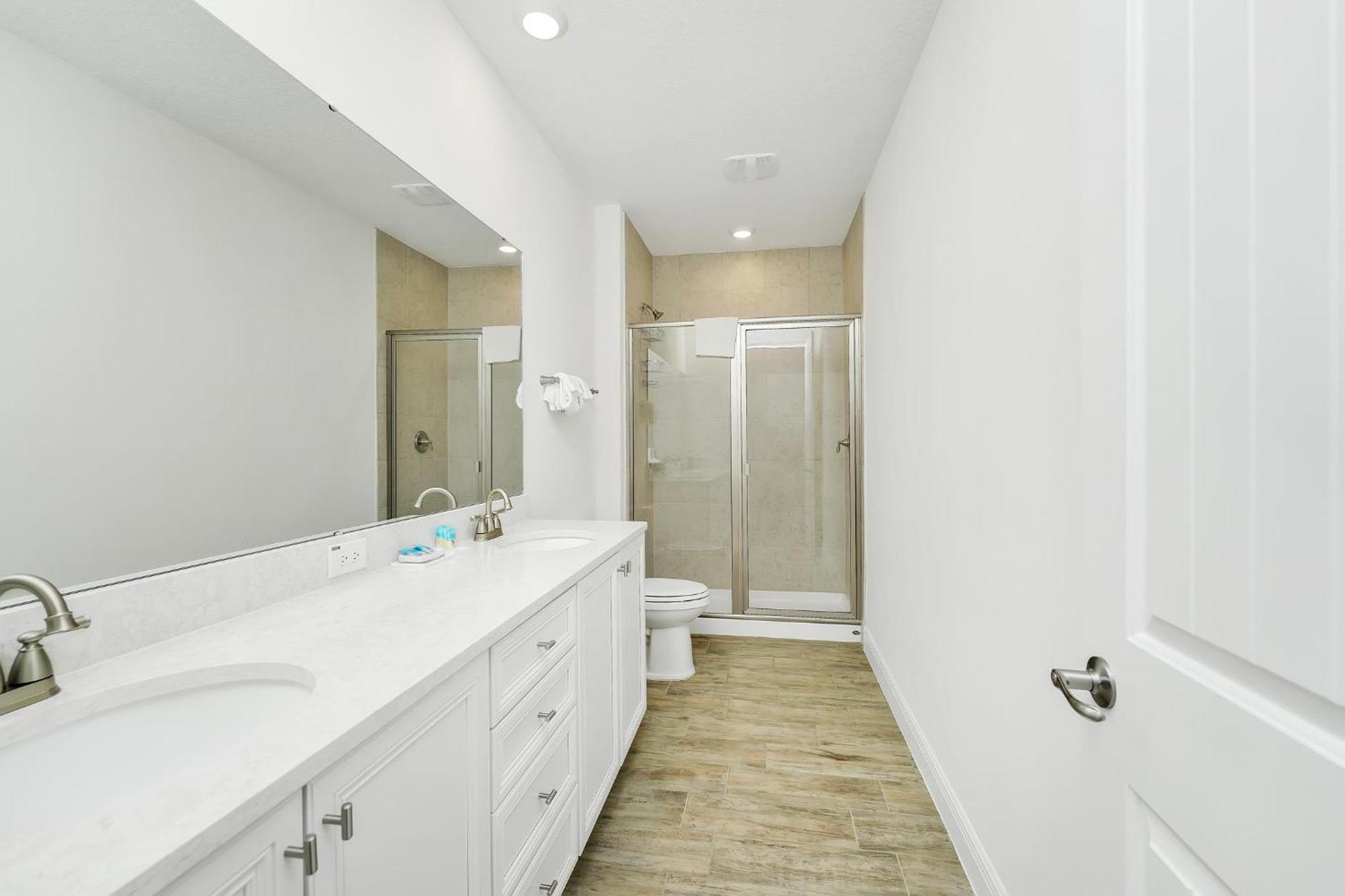 Beautiful Waterfront Near With Margaritaville Access - 3017cs Orlando