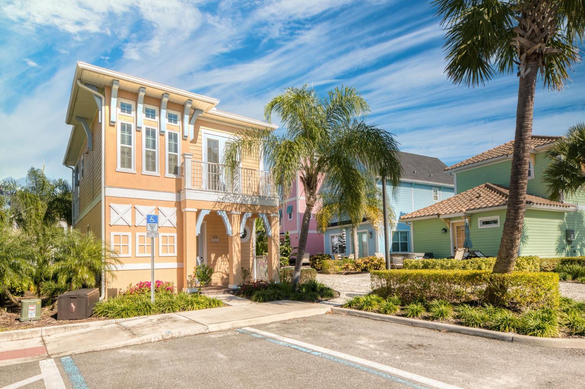 Cozy Peach Near With Margaritaville Access - 8029dr Holiday home *