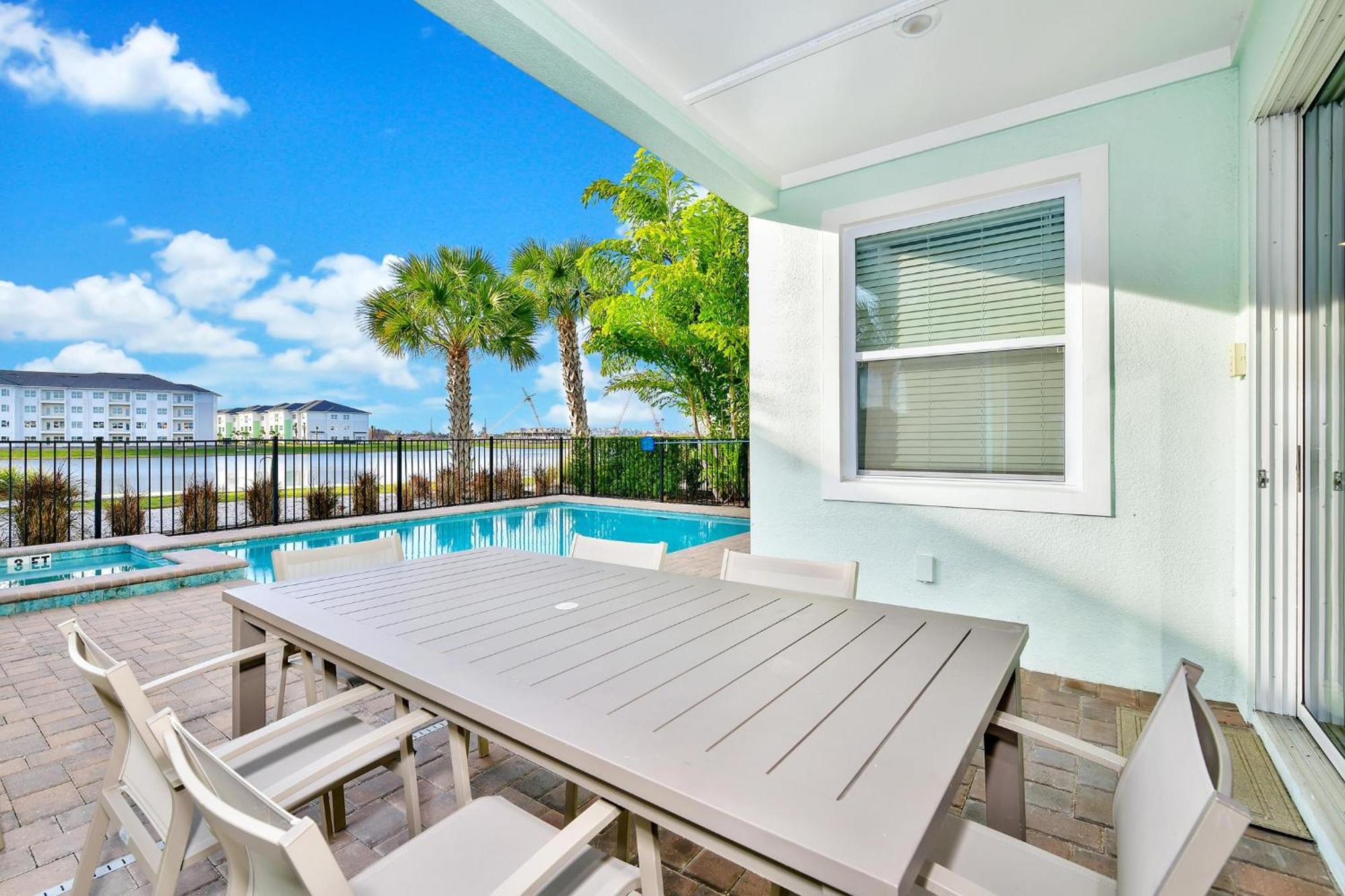 Palm Tree Paradise Private Pool Near With Margaritaville Access - 8109su Holiday home *