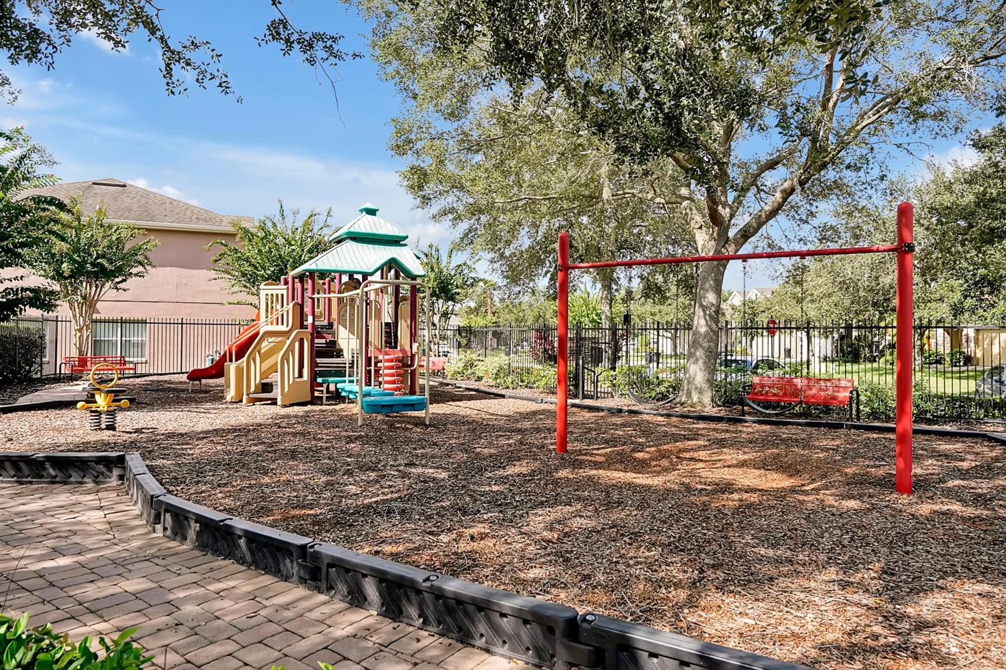 Entire W/ Private Pool,gated Near Holiday home Orlando