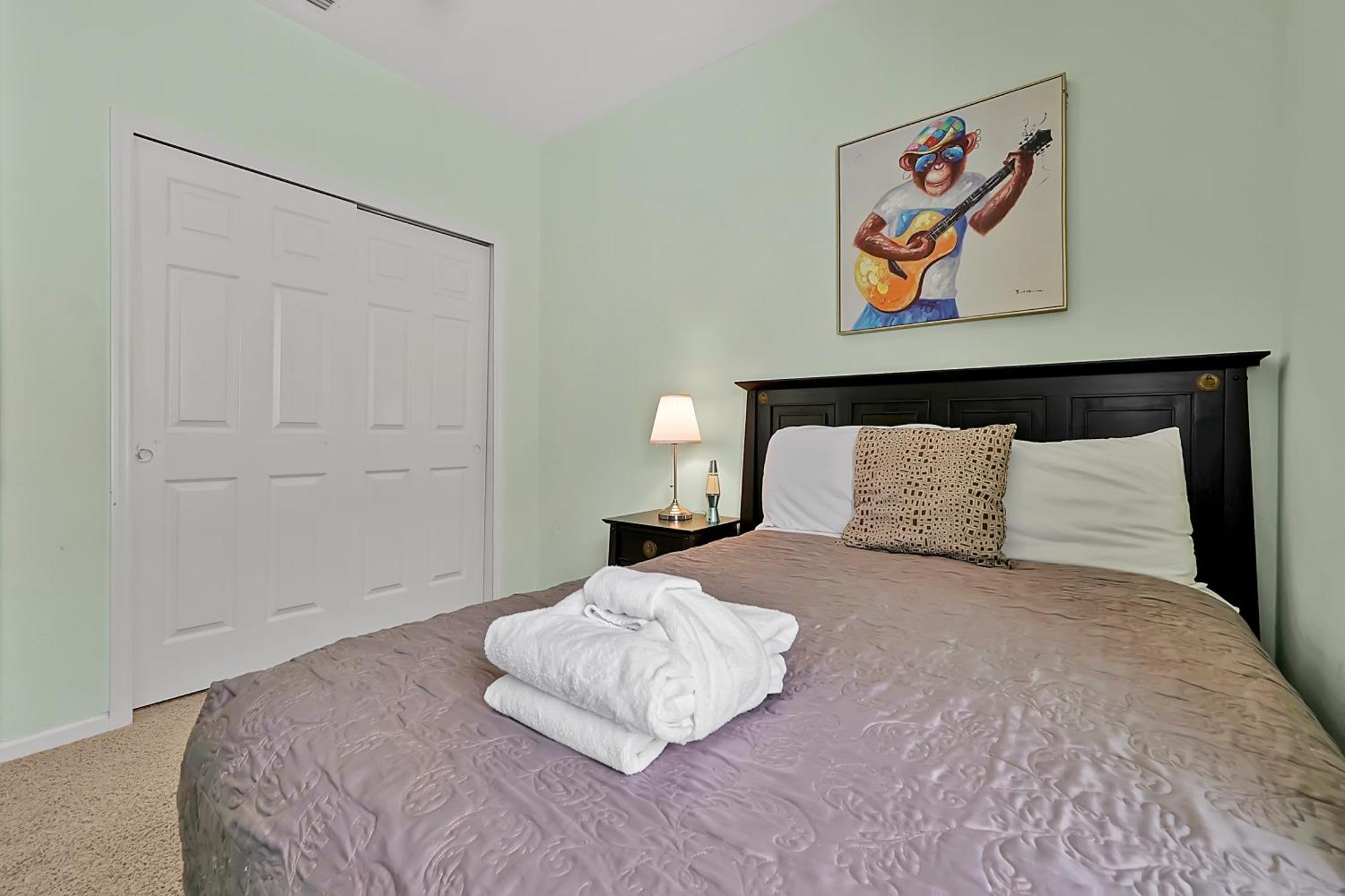 Entire W/ Private Pool,gated Near Holiday home Orlando