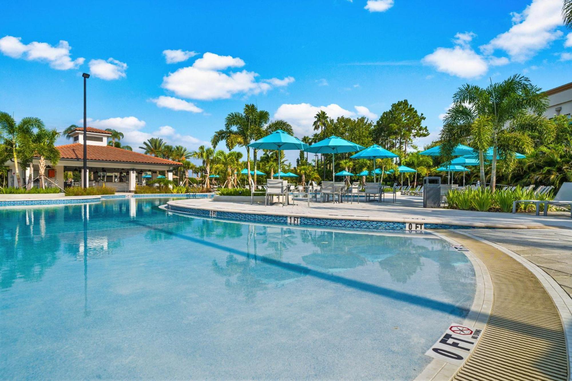 Vista Cay Luxury 4 Bedroom Apartment *