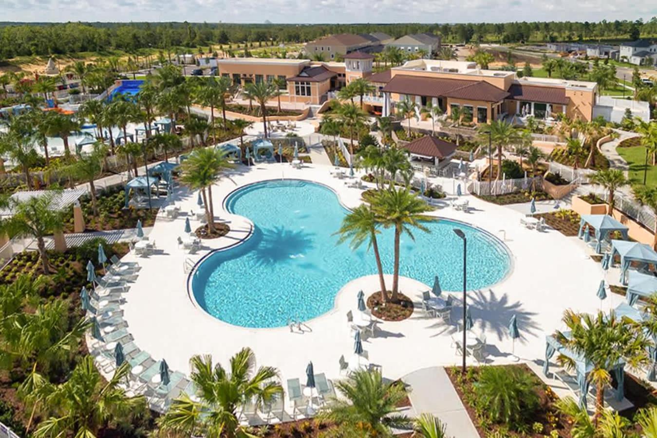 Stunning Rare Front 7br - Sleeps 14 - Pool, Hot Tub, & Games! Holiday home Orlando