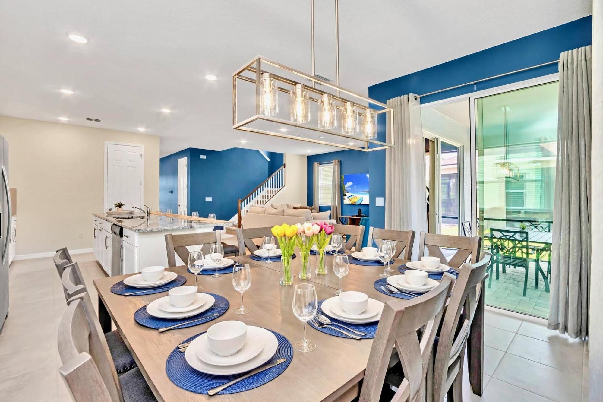 Holiday home Stunning Rare Front 7br - Sleeps 14 - Pool, Hot Tub, & Games!