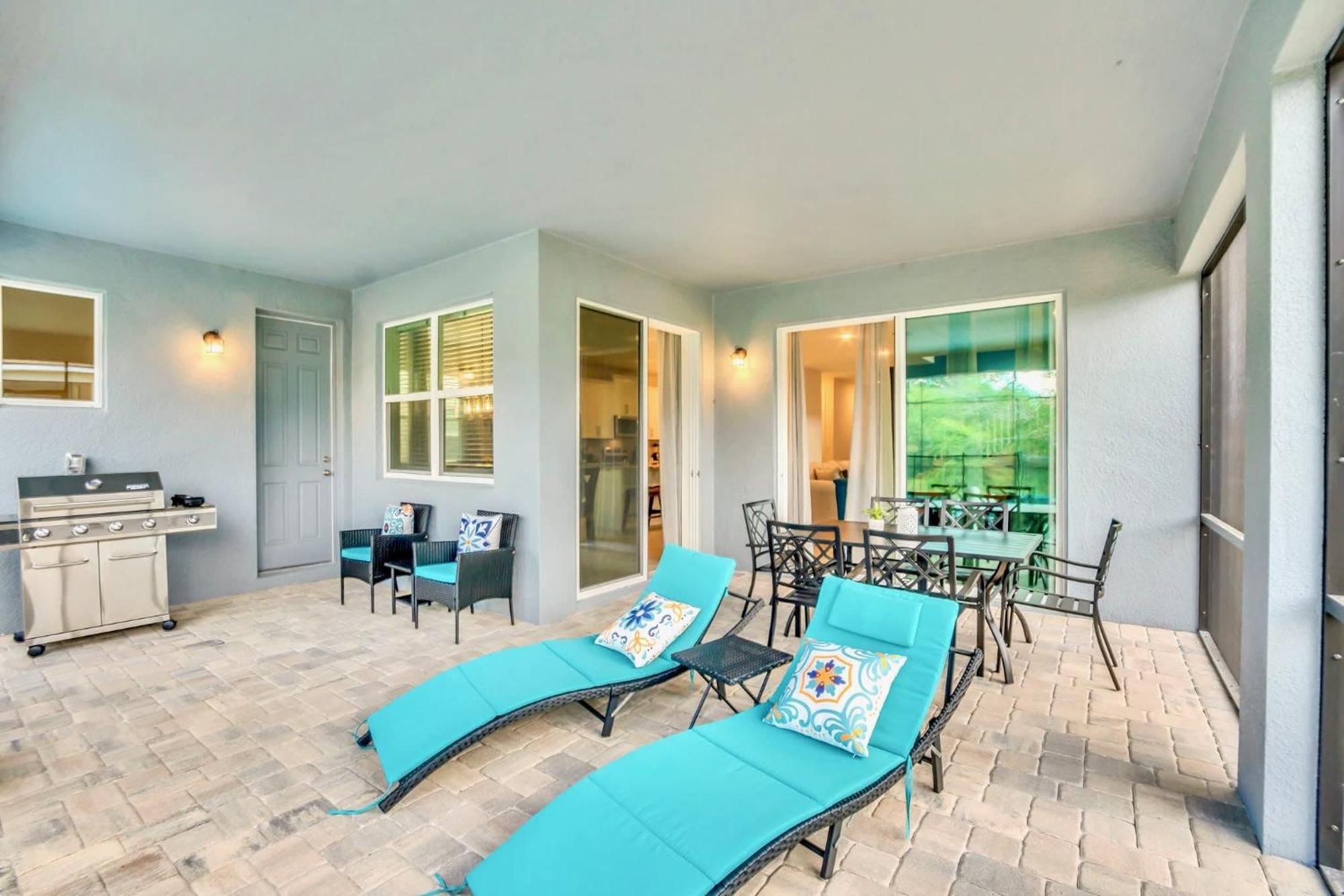 Stunning Rare Front 7br - Sleeps 14 - Pool, Hot Tub, & Games! * Orlando