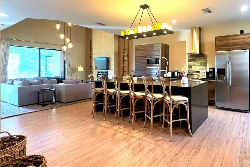 Elegant Single W 3 Bd Breathtaking View Orlando