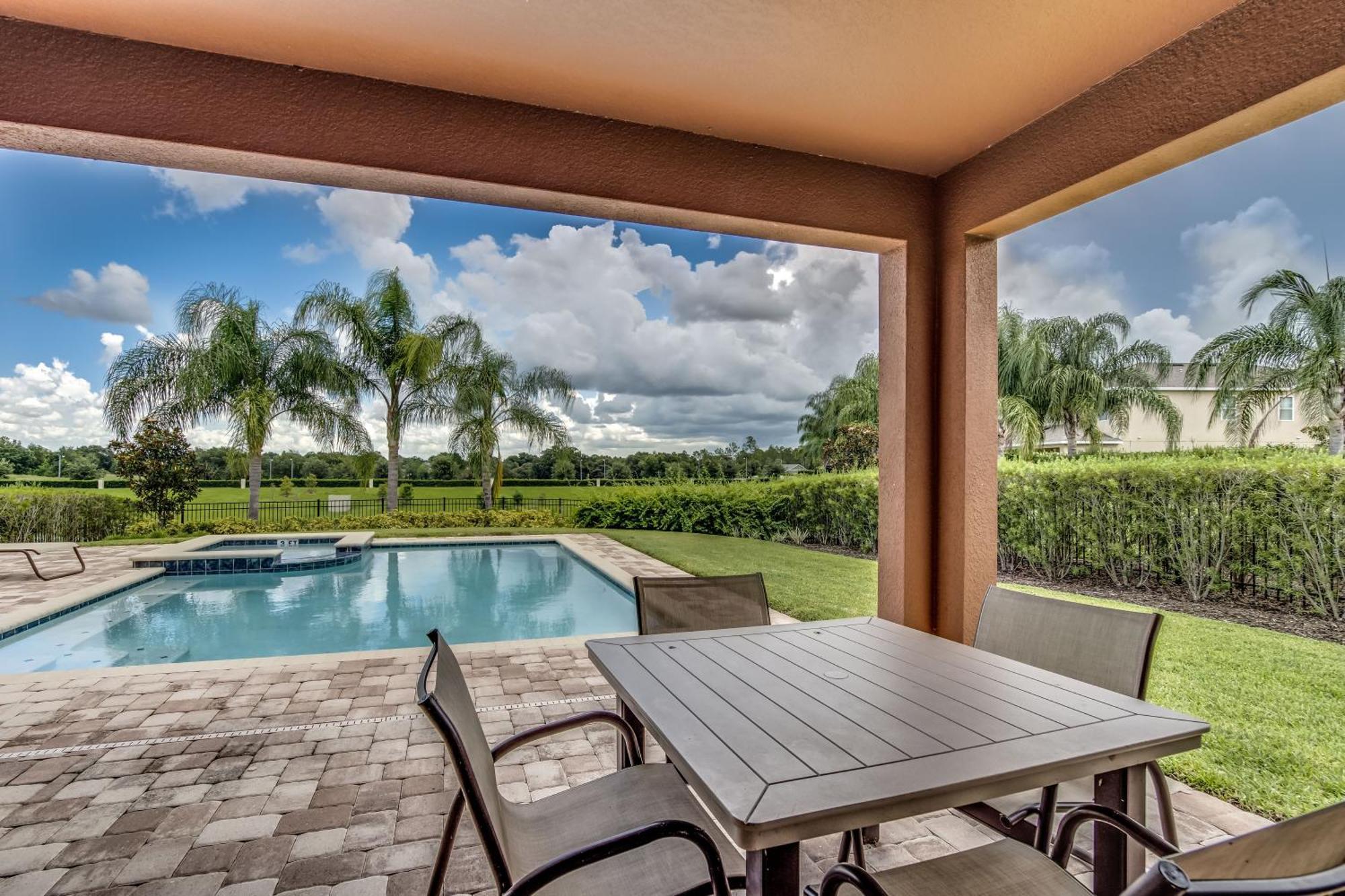 - Encore 651 Villa Orlando