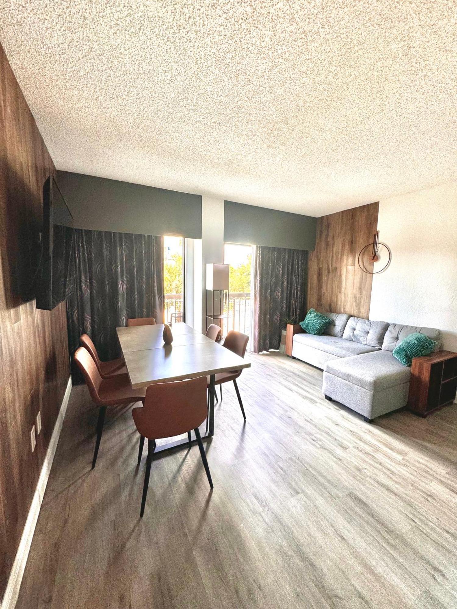 Apartment Cheti - 1 Mile From Universal *