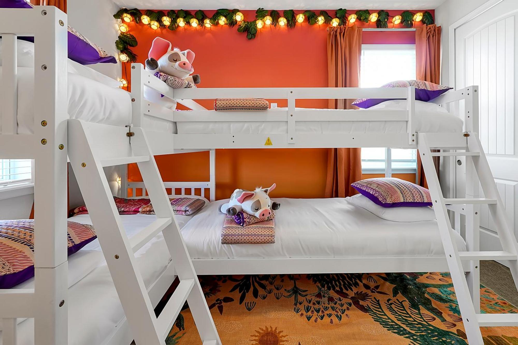 5bd Moana-themed - Movie By The Pool - Near Holiday home
