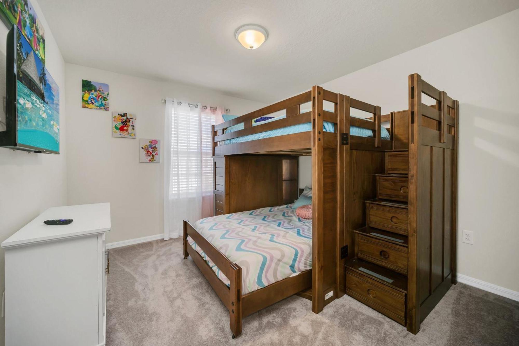 Family-friendly 5-bedroom With Pool In Windsor Cay Holiday home Orlando