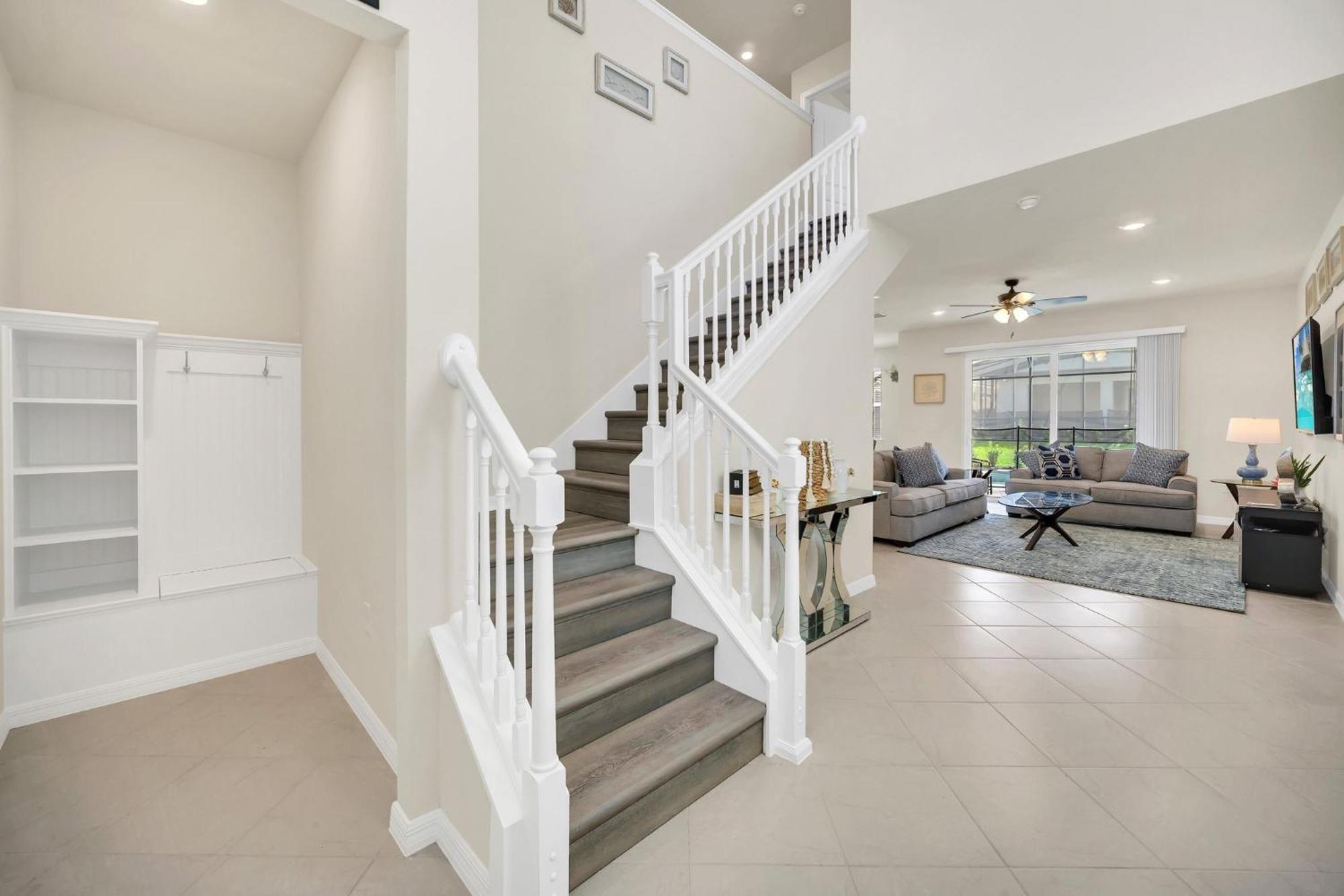 Family-friendly 5-bedroom With Pool In Windsor Cay *