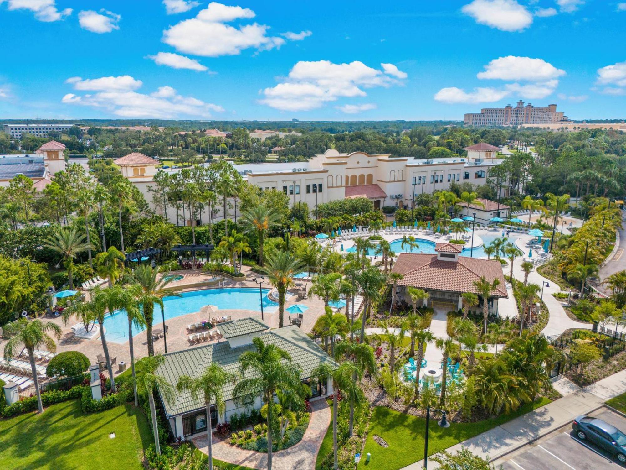 Holiday home Updated Vista Cay Townhome, 10 Min From Universal *