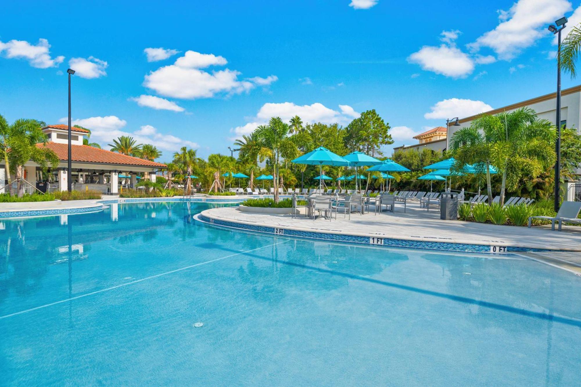 Updated Vista Cay Townhome, 10 Min From Universal Orlando