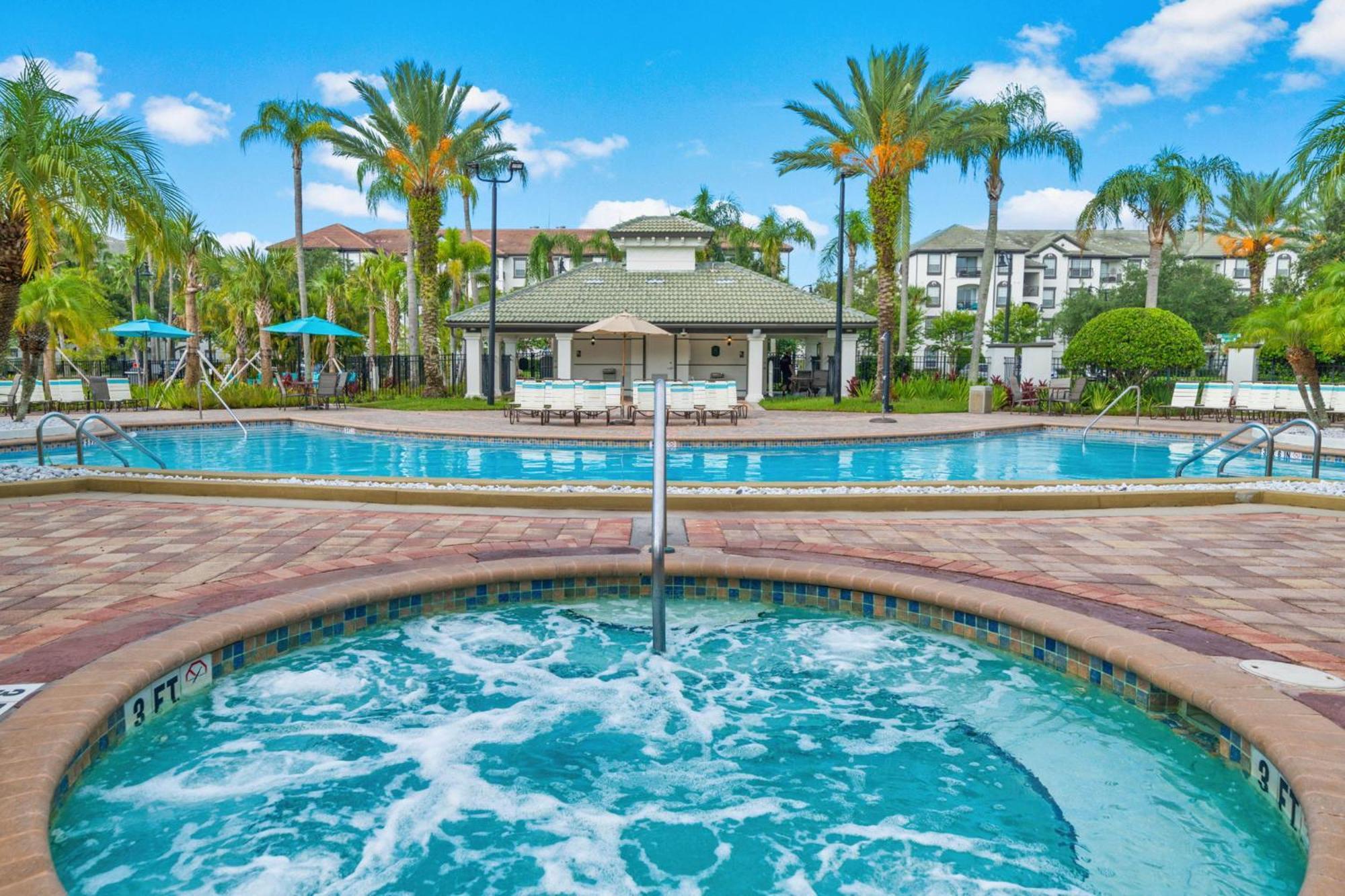 Stunning Vacation - Vista Cay - 2016 Apartment