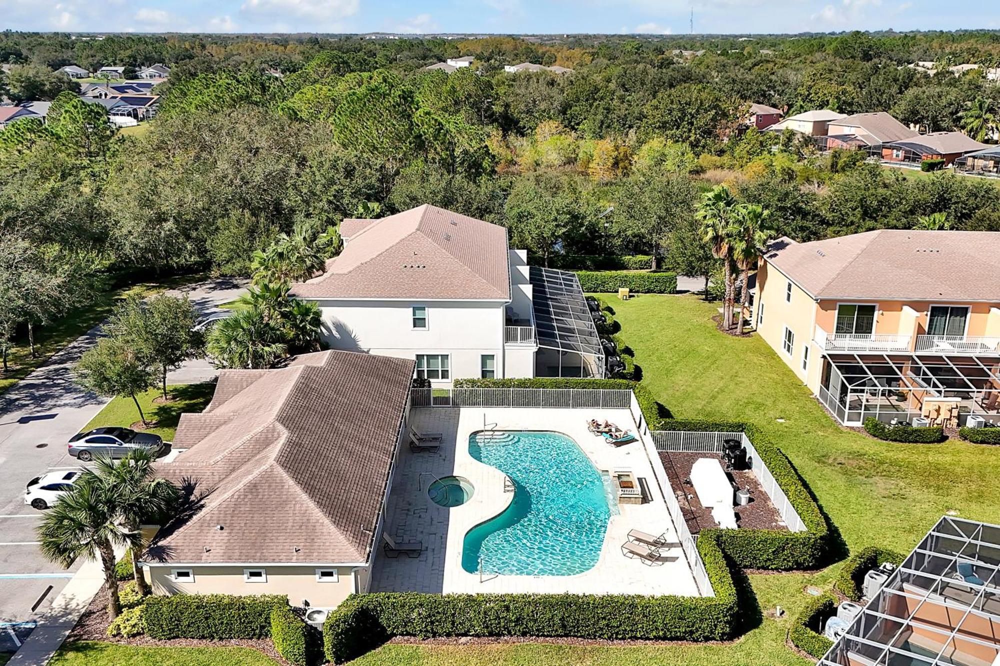 Family-friendly W/ Pool & Perks Near Holiday home Orlando