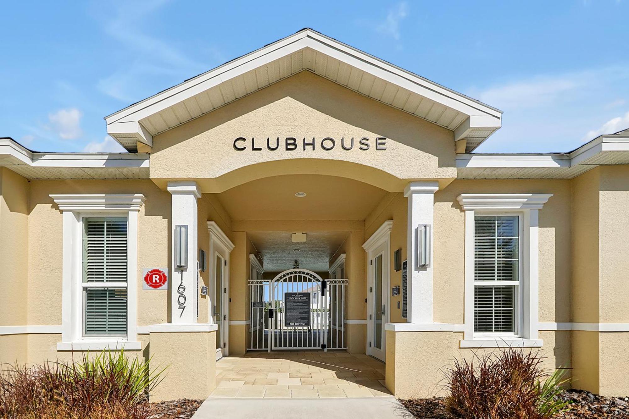 Family-friendly W/ Pool & Perks Near Holiday home *