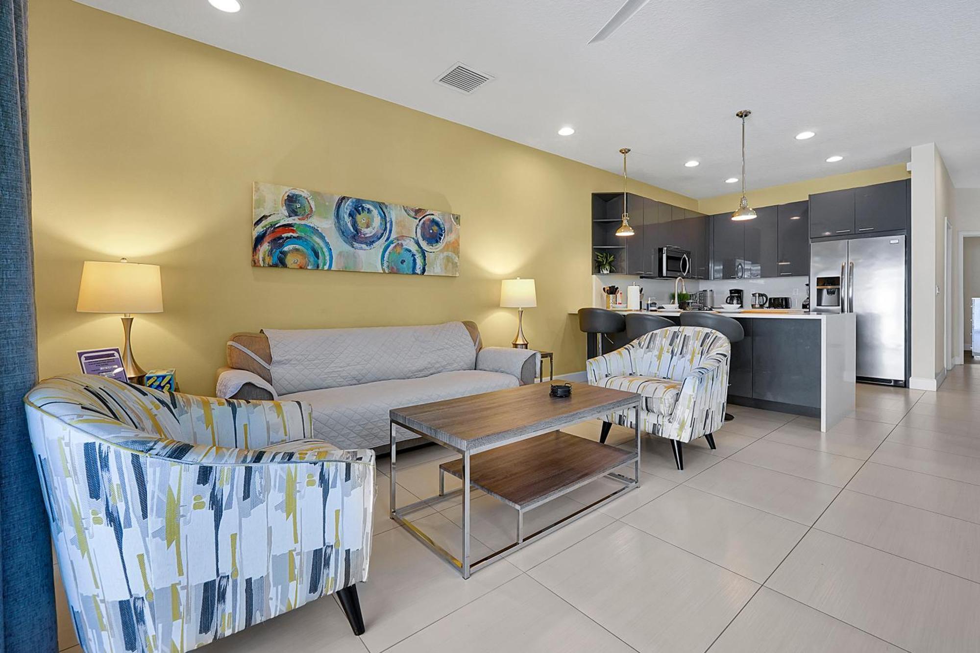 Family-friendly W/ Pool & Perks Near Holiday home