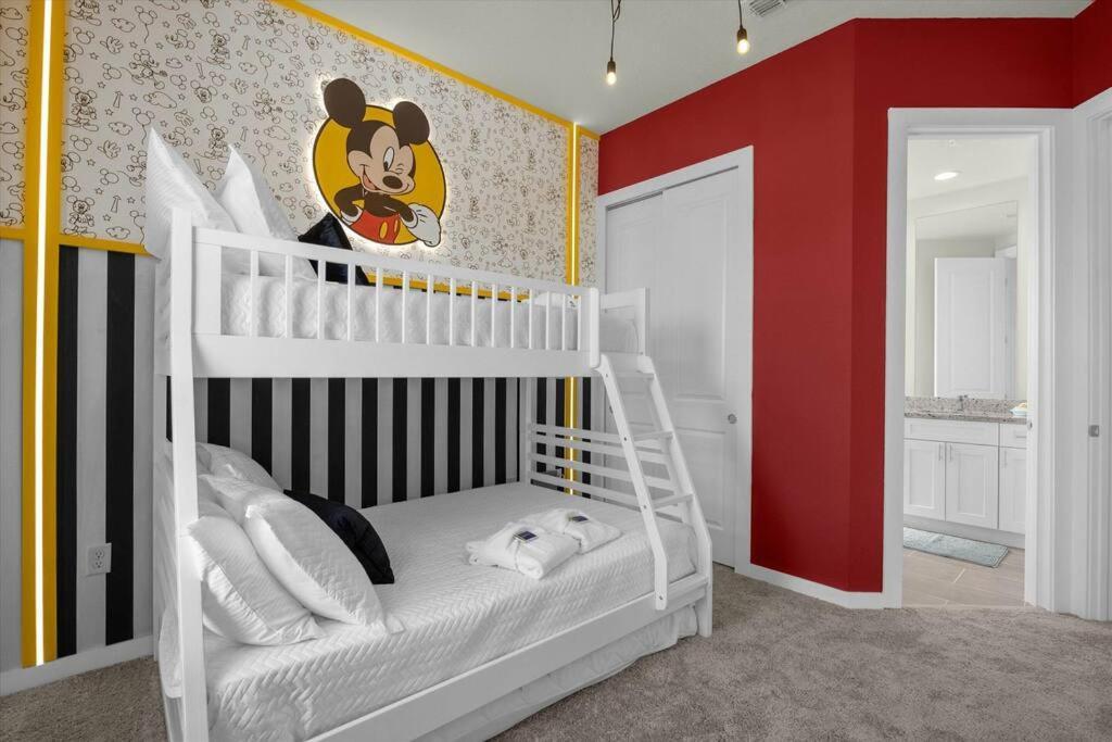 Dluxx Vacay 4 Miles From 5 7599 Holiday home Orlando