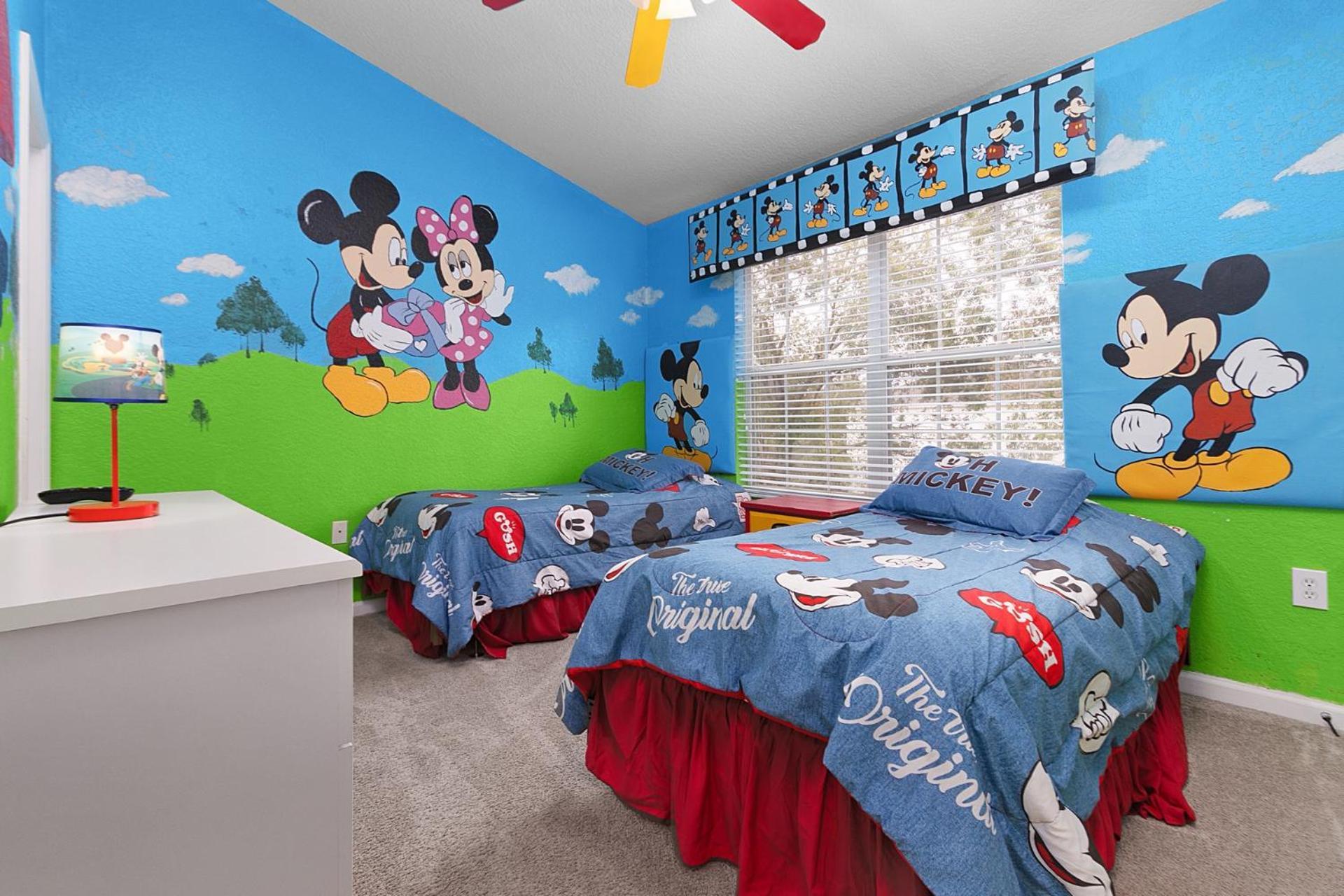 Windsor Villa, Walk To Waterpark! Holiday home Orlando