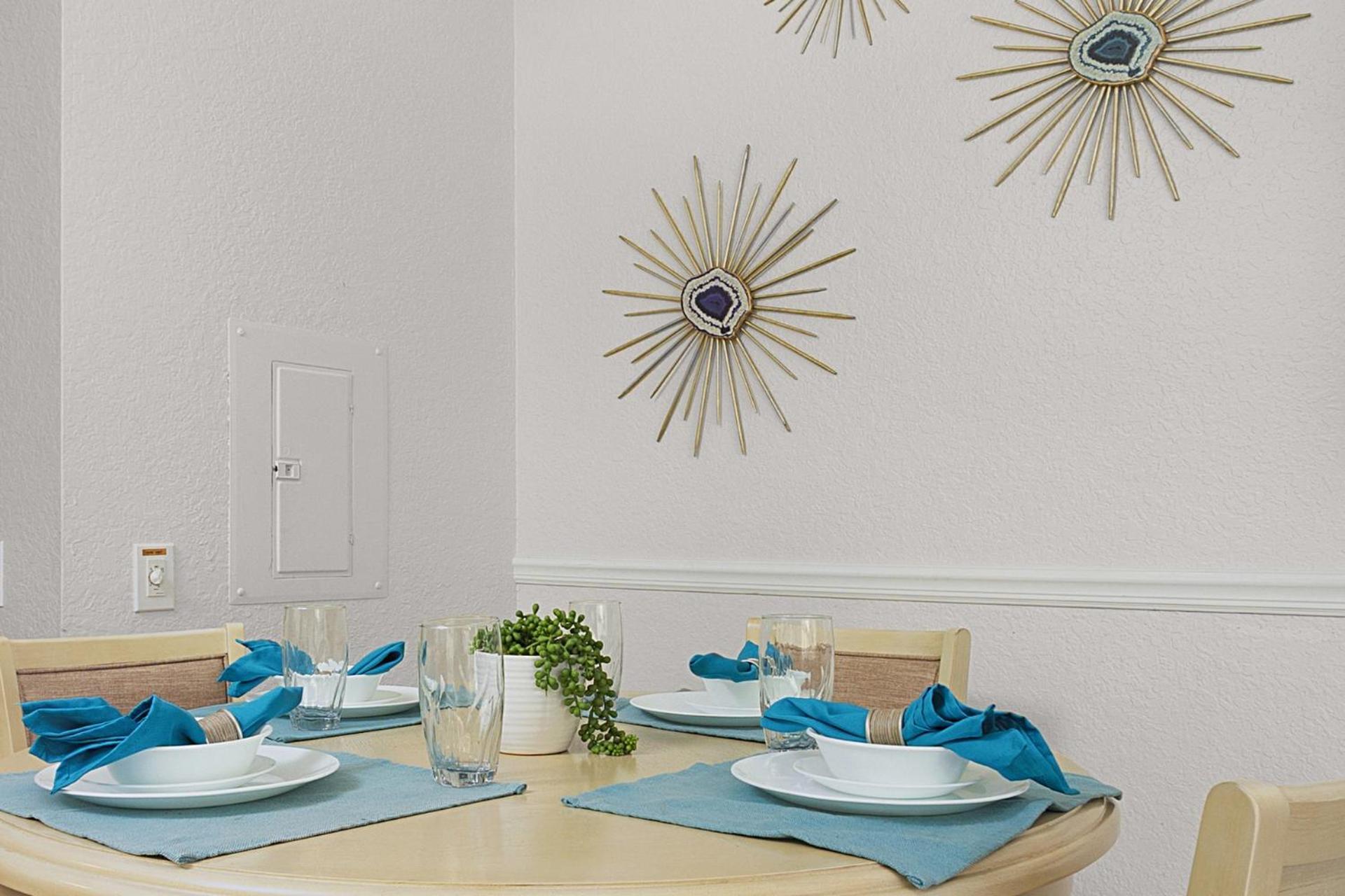 Windsor Villa, Walk To Waterpark! Holiday home Orlando