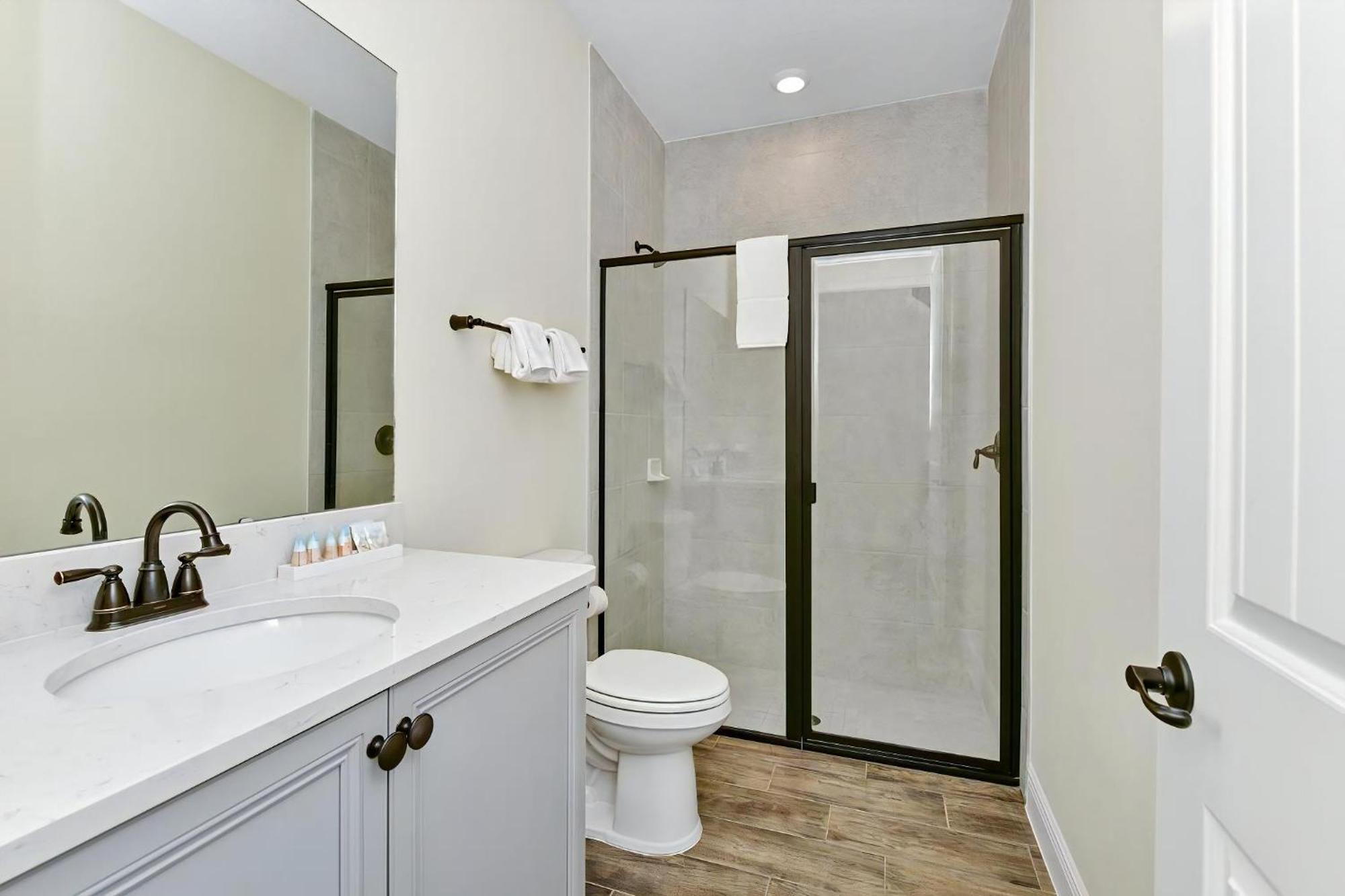 Villa Relaxin Near With Margaritaville Access - 8187cp *