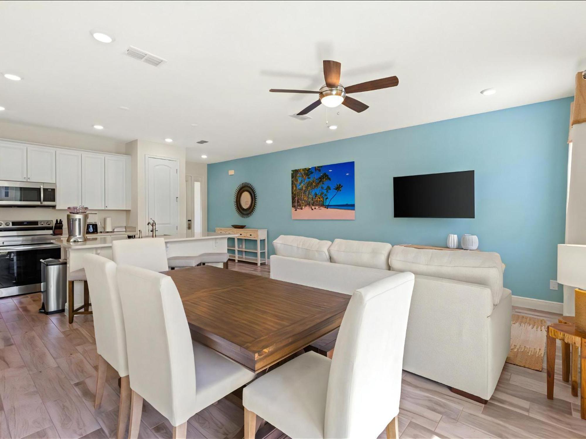 Emerald Escape Near With Margaritaville Access - 2927cl Villa