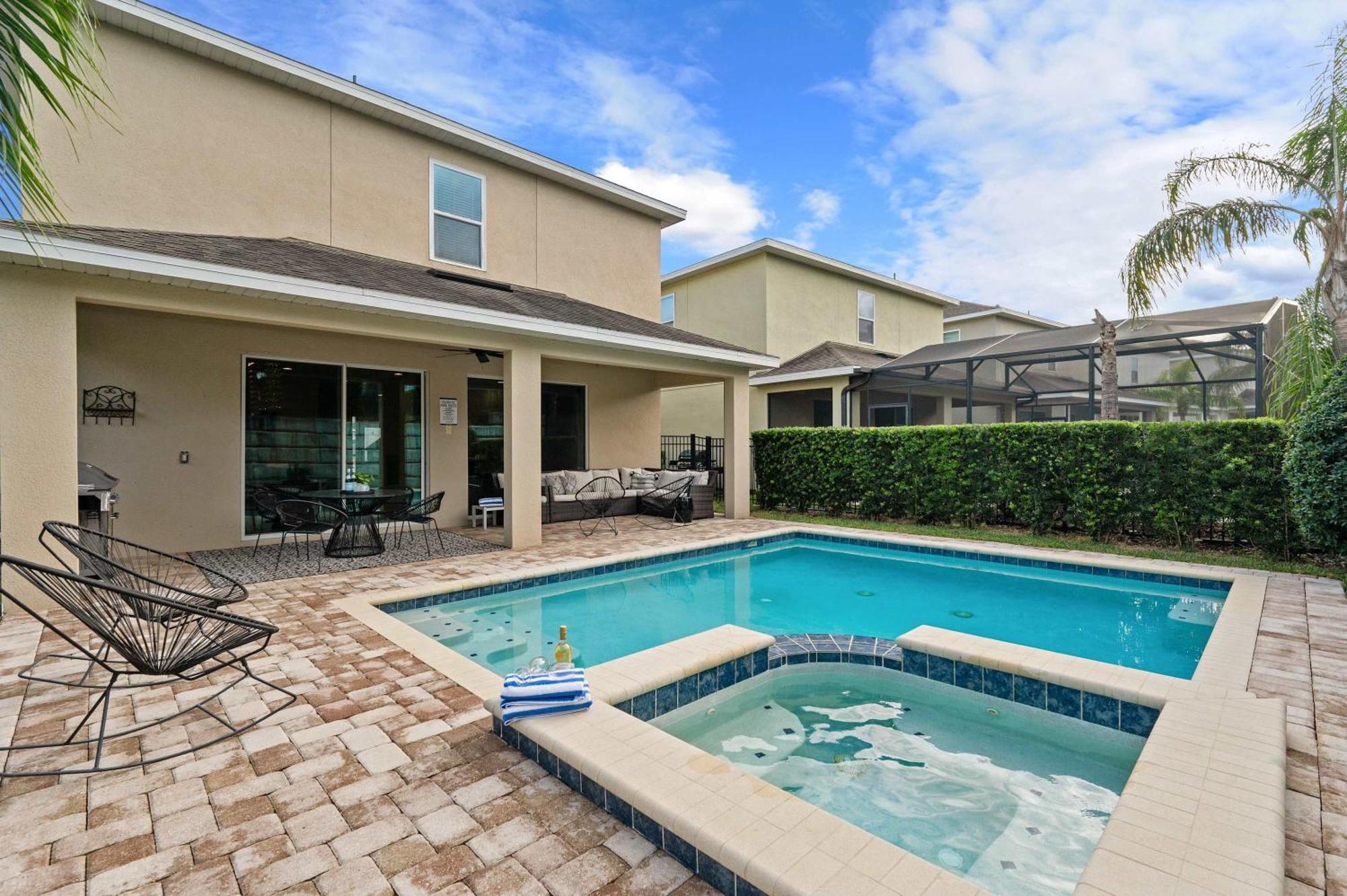 Private Heated Pool Billiard Lounge 6mi To *