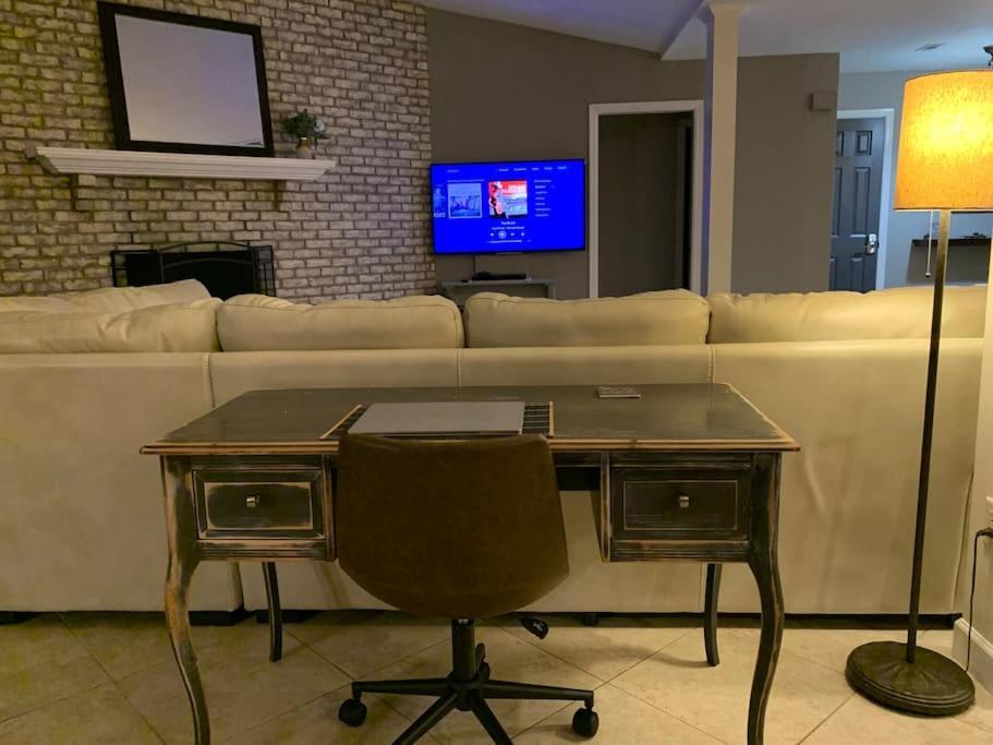 Lakefront Where Retreat And Relax Orlando