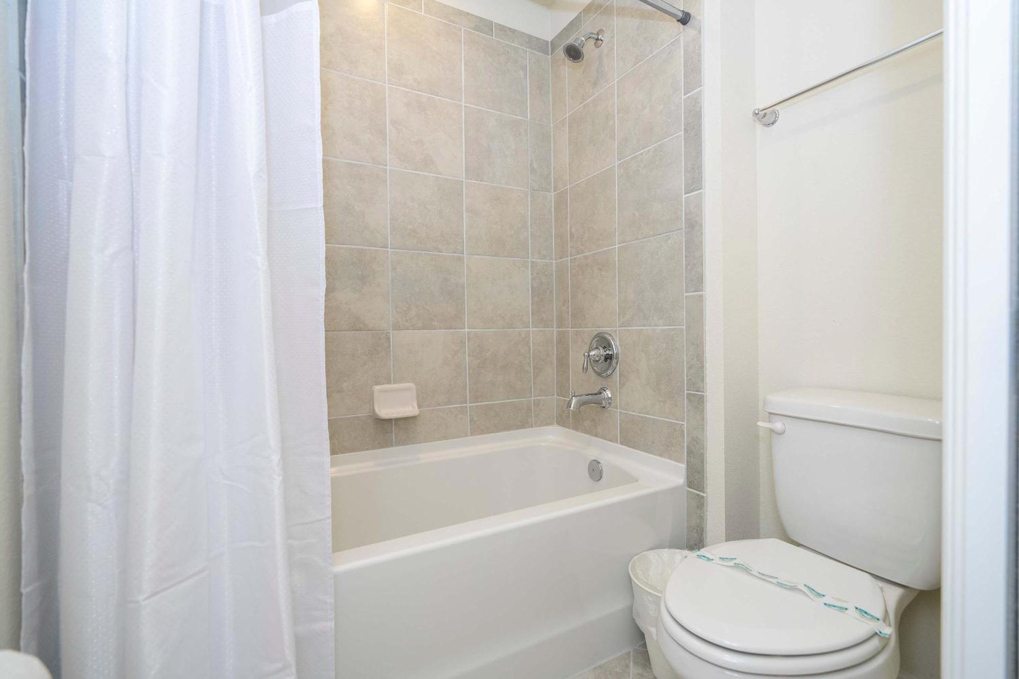 Family Friendly 5bd Close To At Windsor Cay 1269 Holiday home