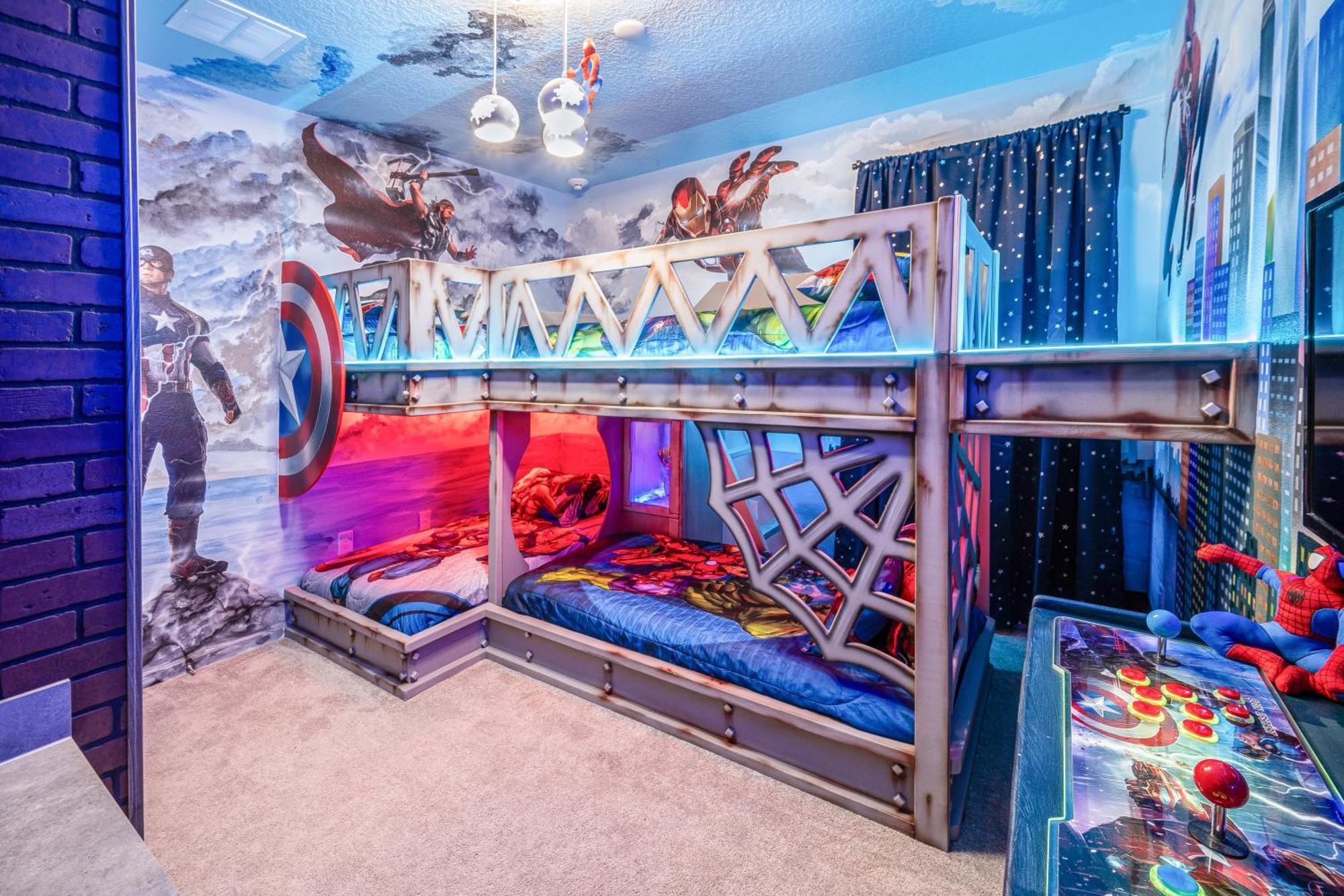 Themed Retreat 6br W Magical Private Pool Holiday home *