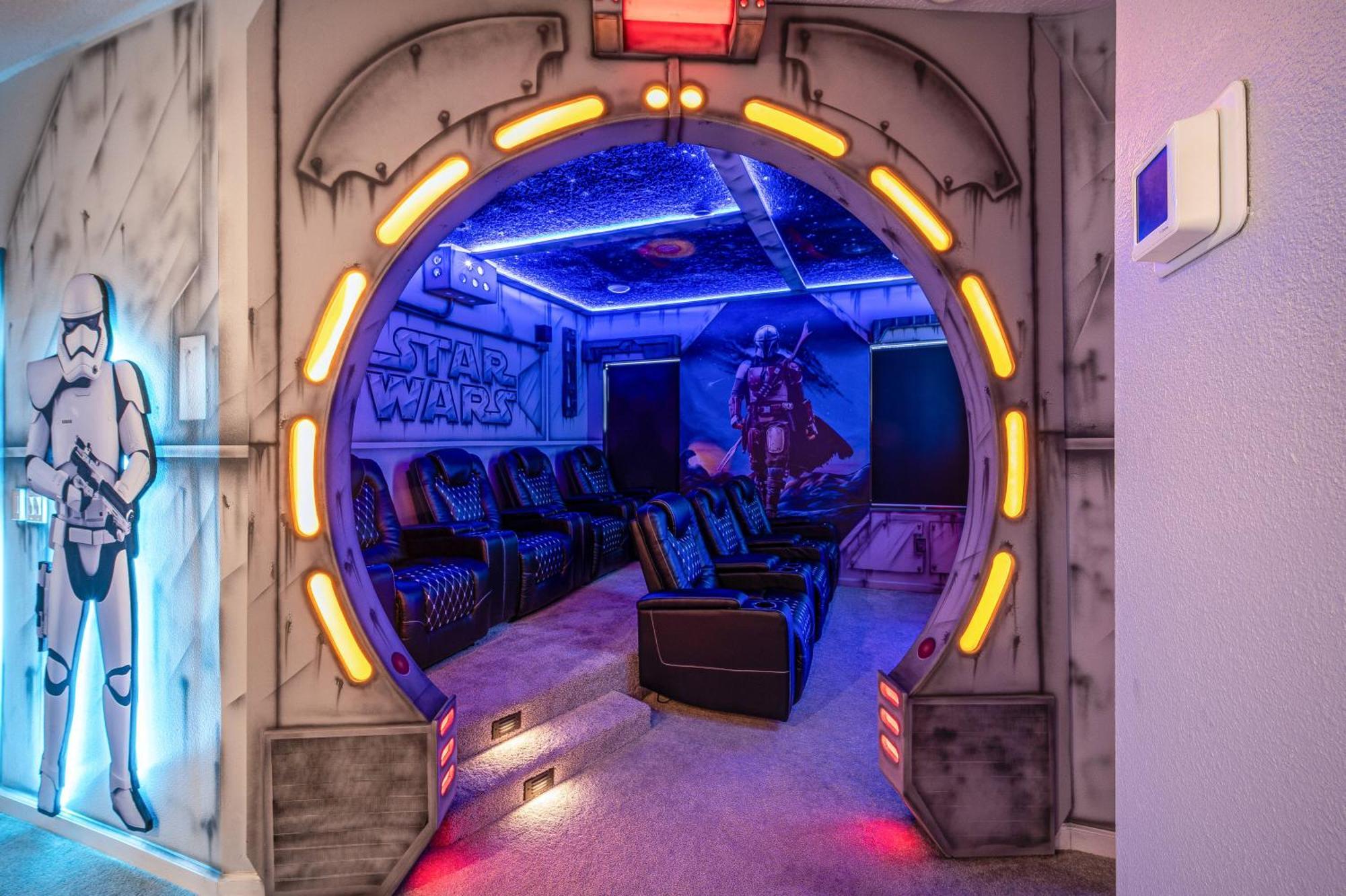 Themed Retreat 6br W Magical Private Pool Holiday home