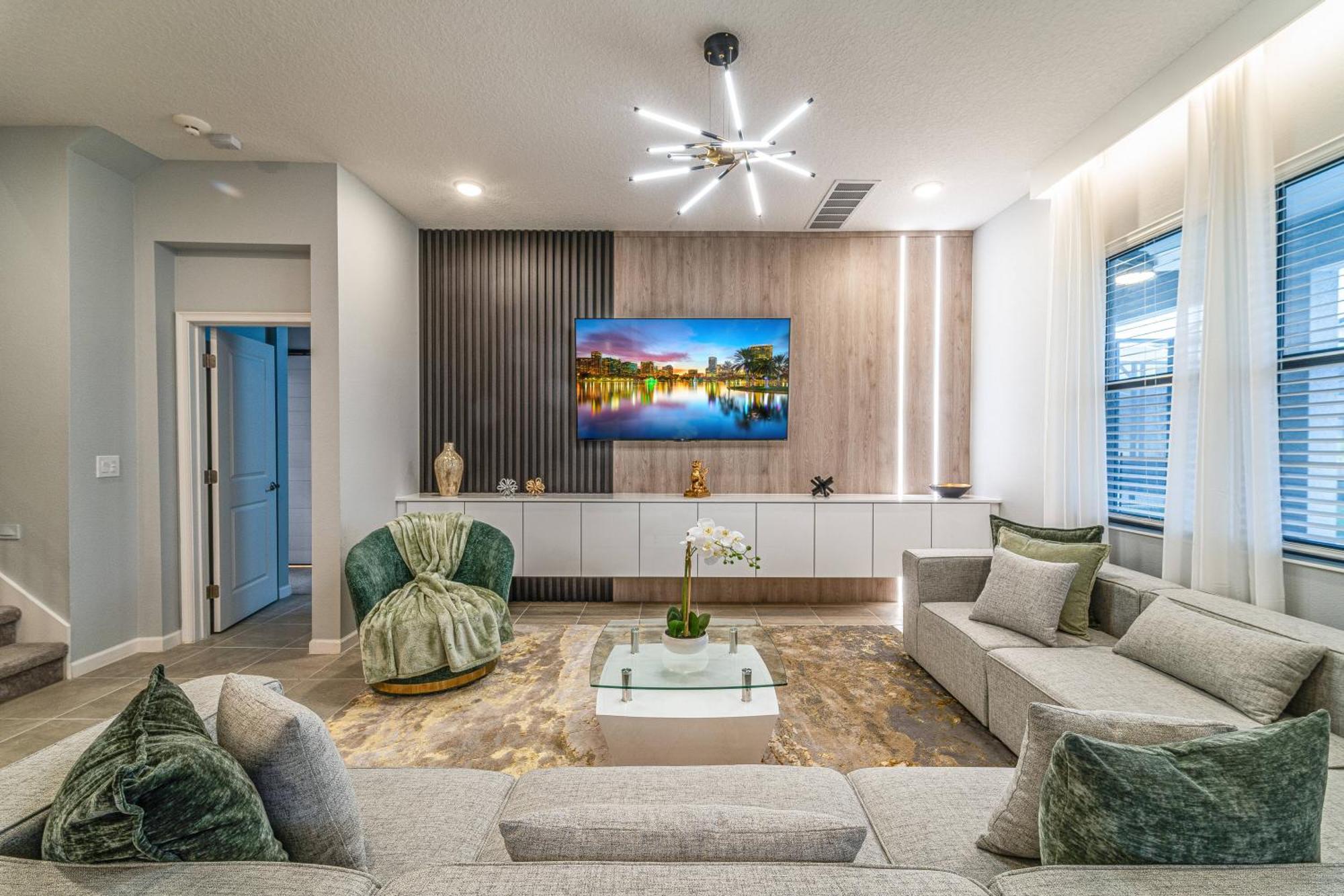Themed Retreat 6br W Magical Private Pool *