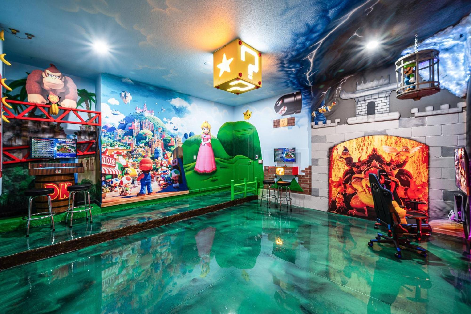 Holiday home Themed Retreat 6br W Magical Private Pool *