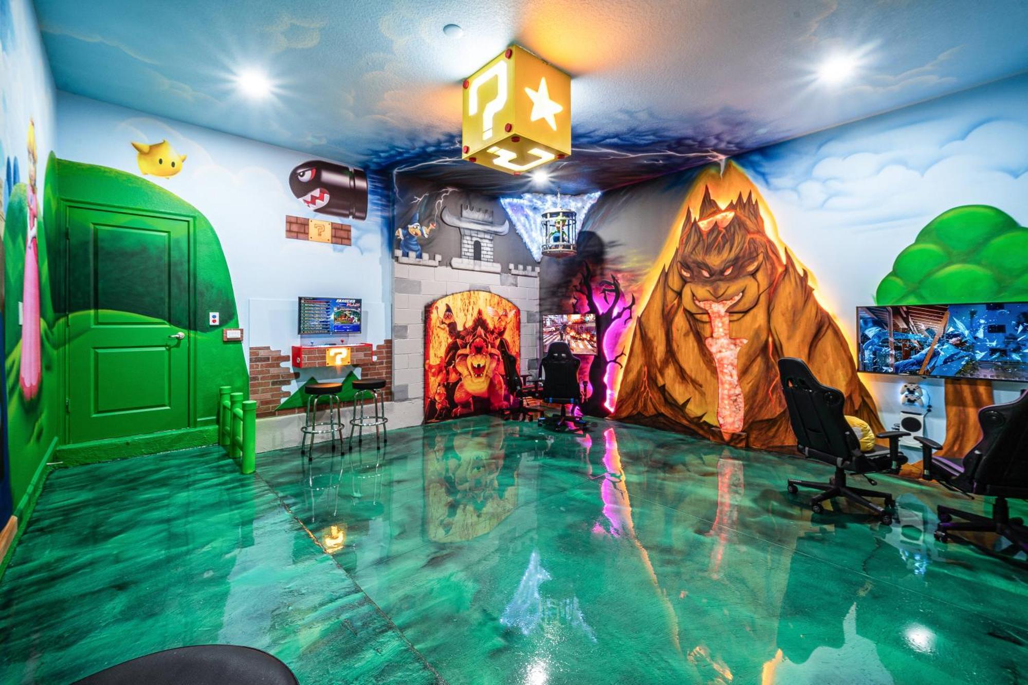 Themed Retreat 6br W Magical Private Pool *