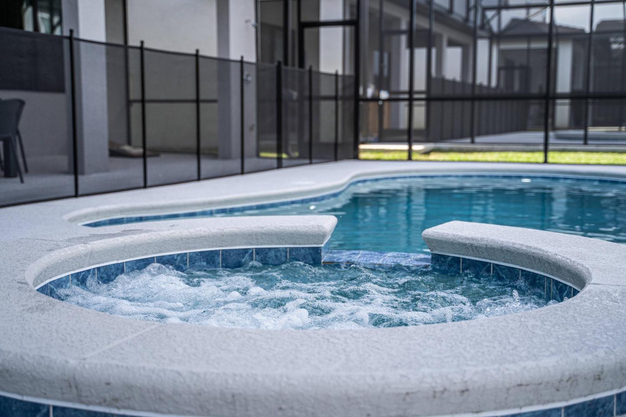 Holiday home Themed Retreat 6br W Magical Private Pool